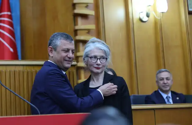 Emine Ülker Tarhan 12 yıl sonra CHP'ye geri döndü
