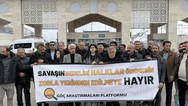 DEM Partili Dindar'dan İran sınırında açıklama: Biz kimsenin askeri, jandarması değiliz