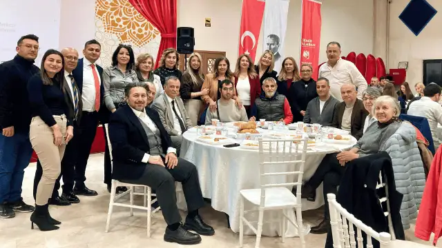 Manisa Yunusemre'de engelli bireyler ve aileleri iftar sofrasında buluştu