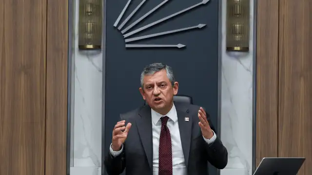 Özgür Özel: Bu baskı rejimi altında iktidara doğru yürümeye çalışıyoruz