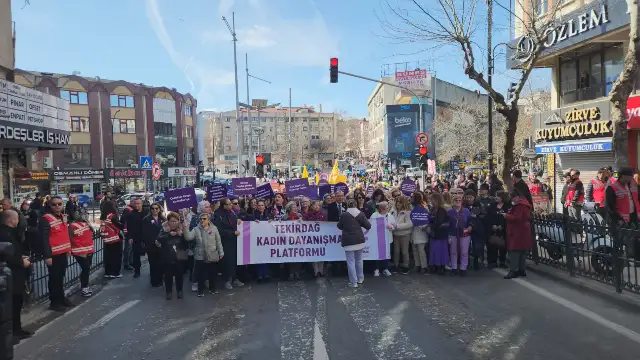 Tekirdağ'da kadınlar 8 Mart’ta uyardı: Rol biçmeyin, öldürmeyin