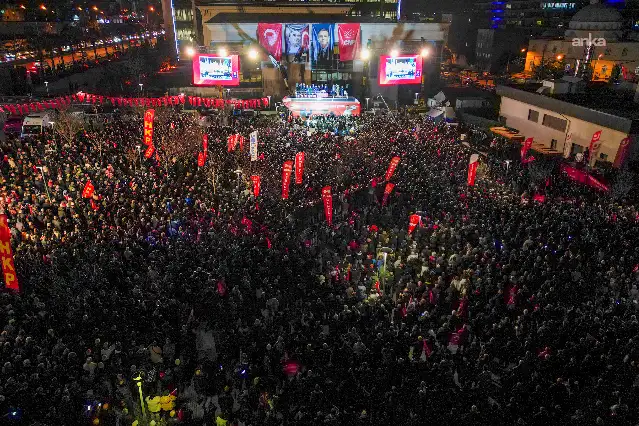 Bursa'da Özgür Özel'den Erdoğan'a "Siyasi Yankesicilik" tepkisi