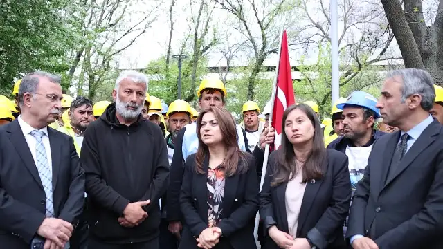DEM Parti'den madencilere destek ziyareti