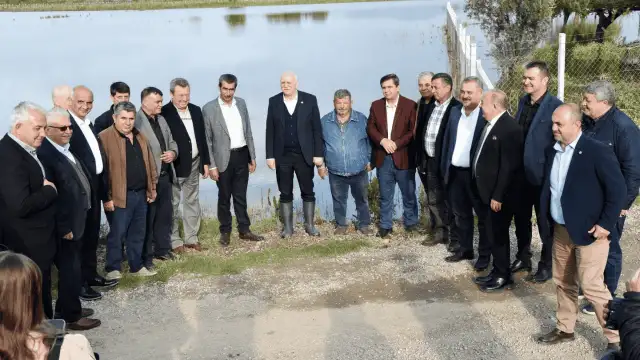 TZOB Genel Başkanı Bayraktar; Manisa ve İzmir’de sel bölgelerinde zarar gören çiftçileri dinledi