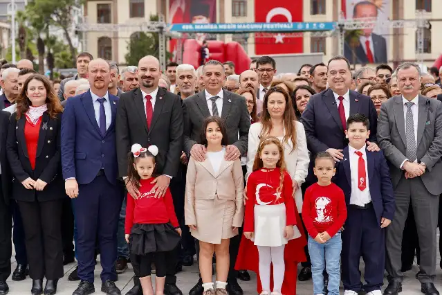 CHP Manisa alternatif 23 Nisan kutlaması