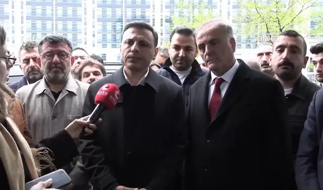 Özgür Çelik'ten Onursal Adıgüzel'in tutuklanmasına tepki: Bu ablukayı milletimizle birlikte dağıtacağız