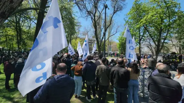 TMMOB Kurtuluş Parkı'nda direnen Doruk Maden işçilerine destek verdi
