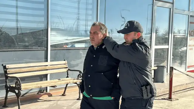 Adliyeye böyle götürülmüştü... Eşme Belediye Başkanı Yılmaz Tozan tutuklandı