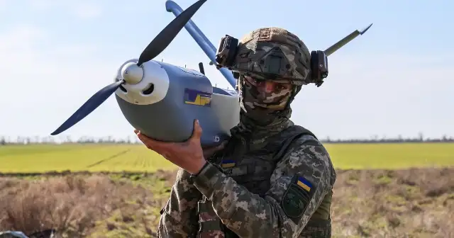 Avrupa Komisyonu Ukrayna dronlarının AB hava sahasını kullandığı iddialarını reddetti