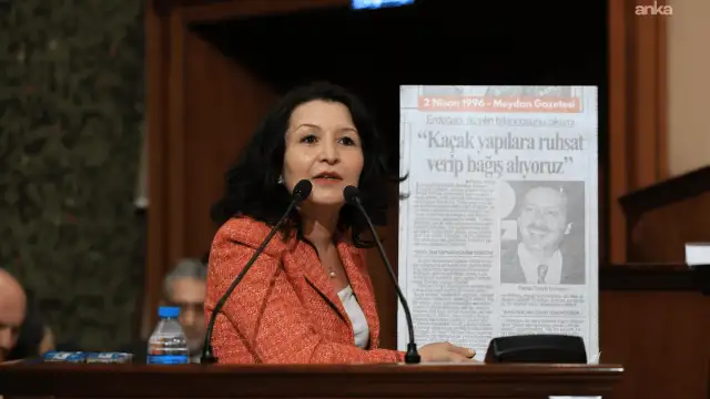 İBB Meclisi CHP Grup Başkanvekili İnanlı: Kaçak yapıya bağışla ruhsat vermek suçtur