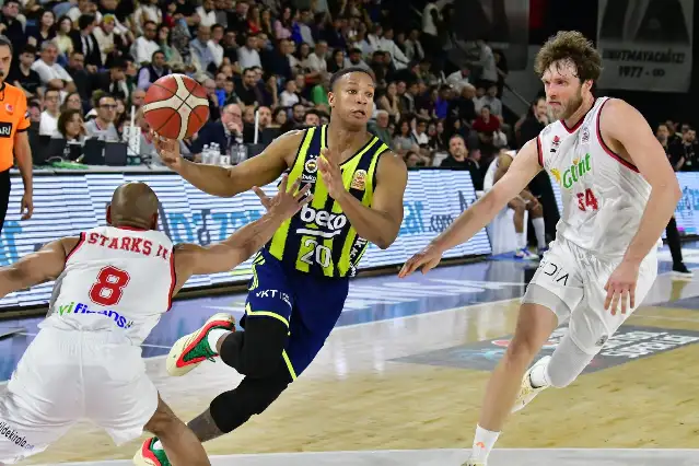 Fener Beko Manisa’da 4 sayı farkla galip: 78-82