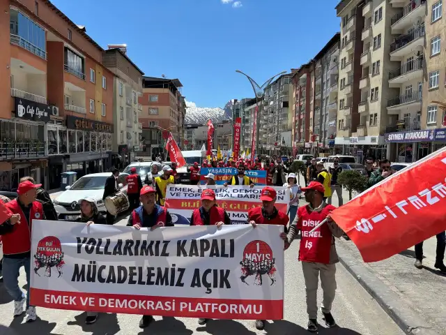 Hakkari'de 1 Mayıs kutlanıyor