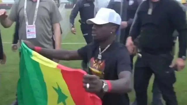 Amedspor Başkanı Eren: Diagne'nin balkonuna astığı bayrak nedeniyle evine polis gitti