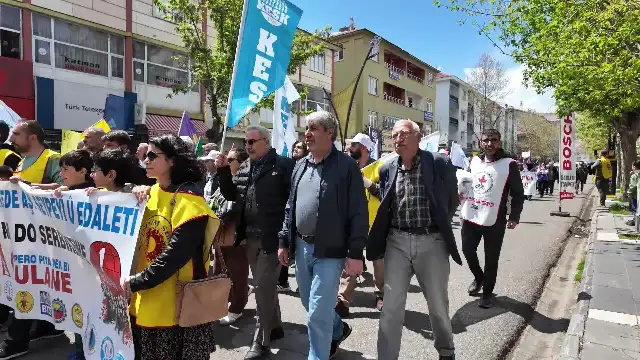Bingöl'de 1 Mayıs'ta deprem kayıpları anıldı