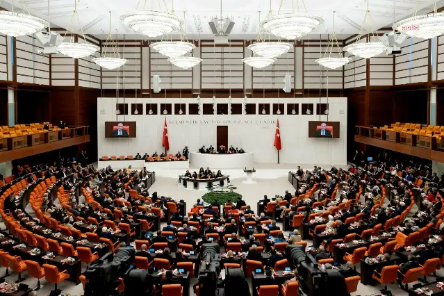 Fahiş site aidatlarına yönelik kanun TBMM'de kabul edildi