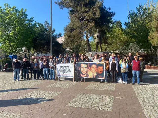Gelibolu Emek Dayanışma Platformu, idamlarının 54. yılında üç fidanı andı