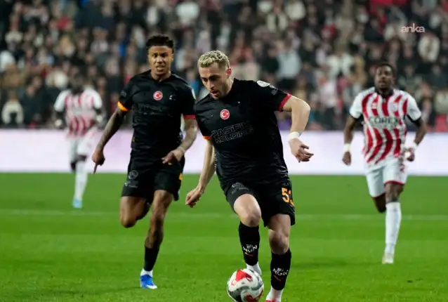 Samsunspor, Galatasaray'ı 4-1 yendi