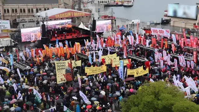 Kadıköy'de 1 Mayıs coşkusu