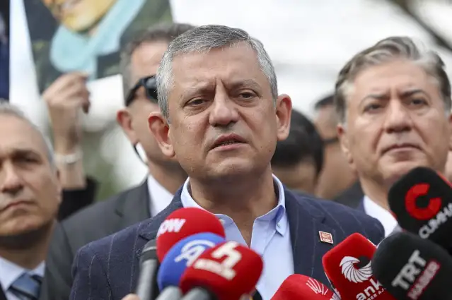 Özgür Özel: O kurultay kazananıyla-kaybedeniyle bir onur kurultayıdır