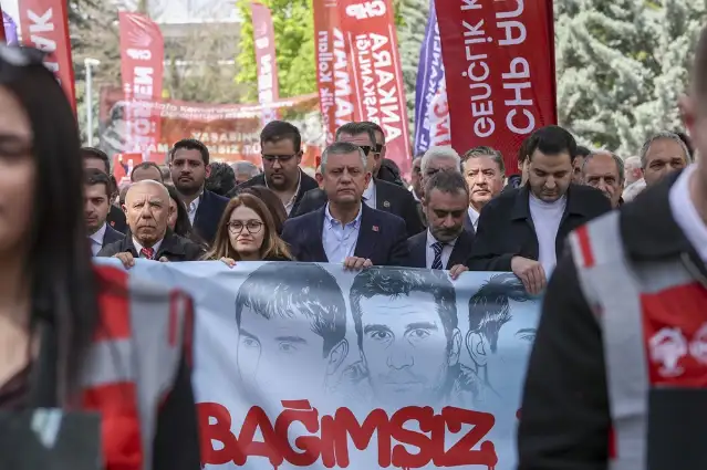 Özgür Özel, Deniz Gezmiş, Hüseyin İnan ve Yusuf Aslan için düzenlenen anma törenine katıldı