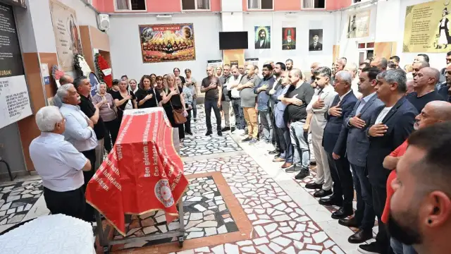 Başkan Şimşek’in annesi Gülşinaz Şimşek, son yolculuğuna uğurlandı