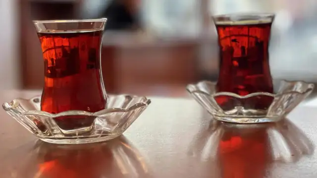 3 çay markasında yasaklı boya tespit edildi