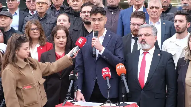 'Çocuklar kalem yerine silah tutuyorsa herkes sınıfta kalmıştır'