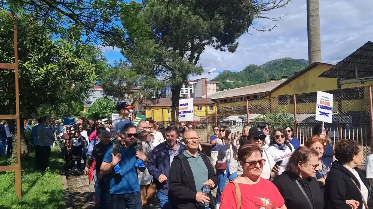 Arhavi'de madene karşı yürüyüş: Arhavi'de madene geçit vermeyeceğiz