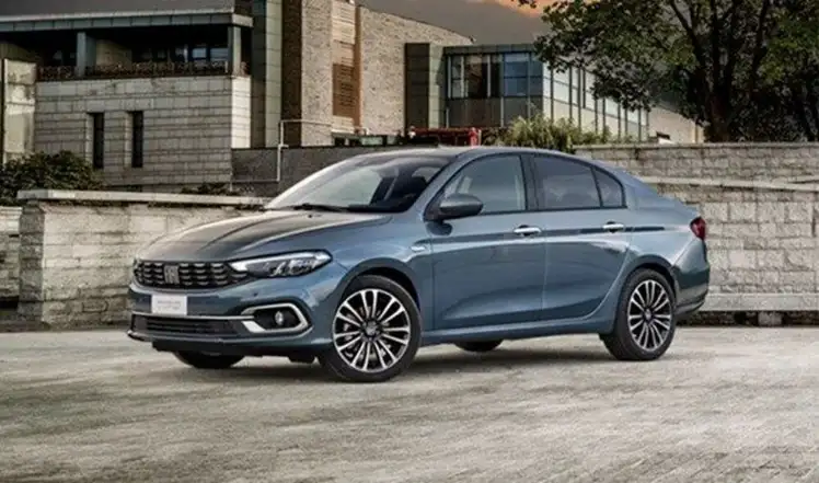 FIAT TOPLAM 174 BİN 207 ARAÇLA BİRİNCİ SIRADA  
Listenin ilk sırasında yer alan Fiat, toplamda 174 bin 207 adet satış rakamına ulaştı.

En çok satan modeli Egea Sedan: 75 bin 299 adet

En çok satan ticari modeli Fiorino Combi: 31 bin 825 adet