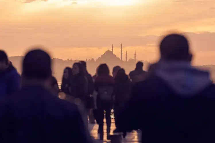 11- 306 bin 869 Karslı

12- 304 bin 722 Rizeli

13- 300 bin 404 Erzincanlı

14-263 bin 995 Mardinli

15- 263 bin 921 Vanlı

16- 259 bin 472 Ardahanlı

17- 258 bin 004 Siirtli

18- 244 bin 876 Bitlisli

19- 236 bin 157 Diyarbakırlı

20- 227 bin 688 Ağrılı